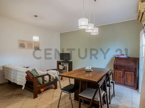 63 e 142 y 143 2300, Piso 0