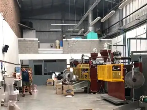 Galpon en Venta en Barrio Parque San Martin, USD 300.000