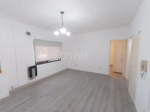 17 e/ 45 y 46 600, Piso P.B