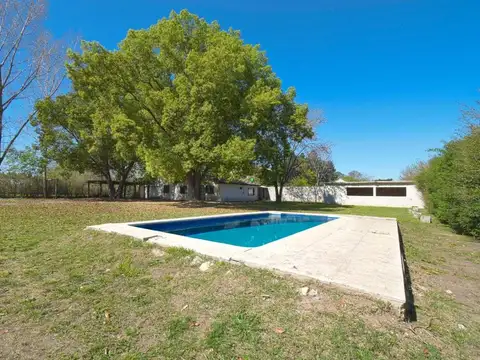 Quinta en Venta en Francisco Alvarez, USD 110.000