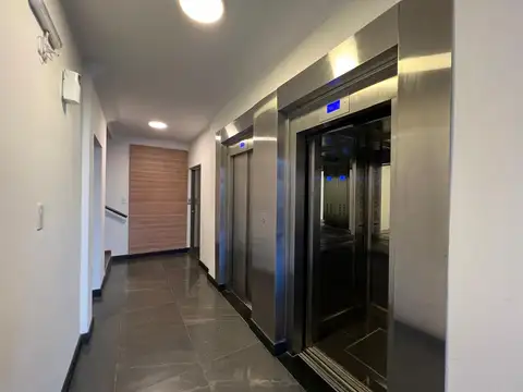 Oficina en Venta al Este