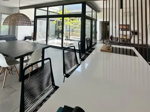 Casa alquiler Barrio Santa Barbara