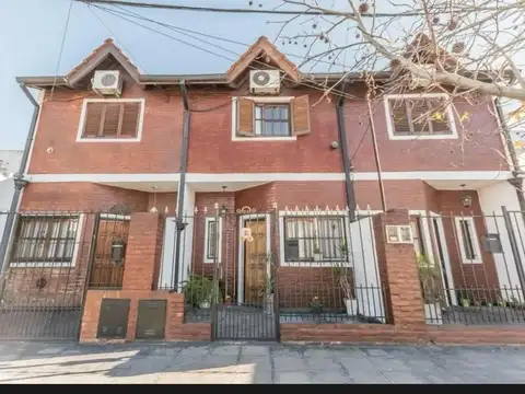 PH TRIPLEX EN VENTA- 3 AMBIENTES MARTIN CORONADO