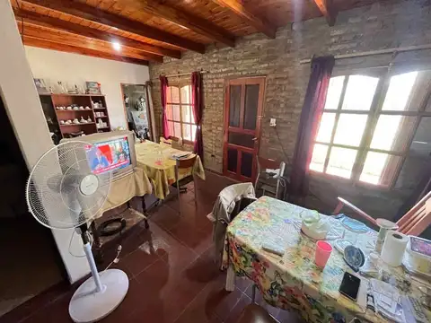 VENTA CASA 2 AMBIENTES CON TERRENO DE 260 MTS2