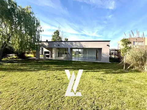 Casa en Barrio Privado San Sebastian - Área 11 en una sola Planta, Imperdible!.