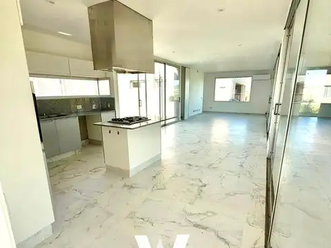 Casa en Venta en San Sebastian, USD 224.000