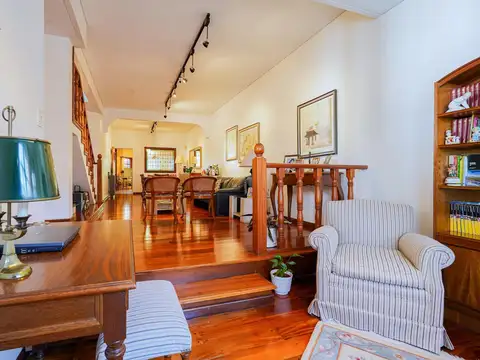 Fragata Presidente Sarmiento al 1200