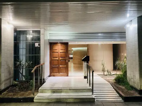 VENTA 4 AMBIENTES MONTE CASTRO PISO ALTO