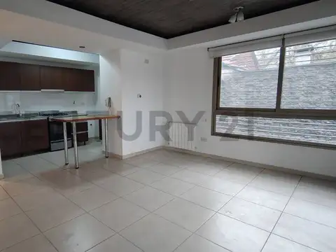 Departamento 3 ambientes en venta en Agustín Álvarez-Mza-