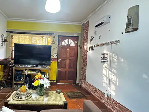 Depto Tipo Casa en Venta de 2 dormitorios