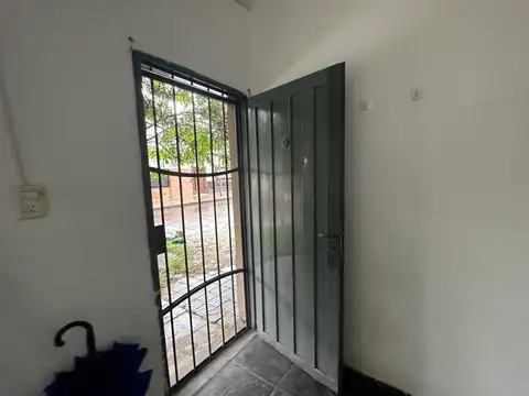 Gral. Hornos 3900, Piso PB