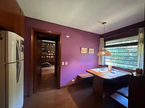 Casa 5 ambientes con 2 baños