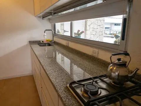 Departamento 4 ambientes con 2 baños