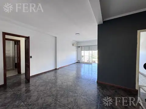 Venta departamento 4 ambientes con balcón en Wilde