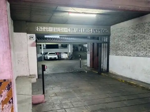 Cochera en Venta Cubierta
