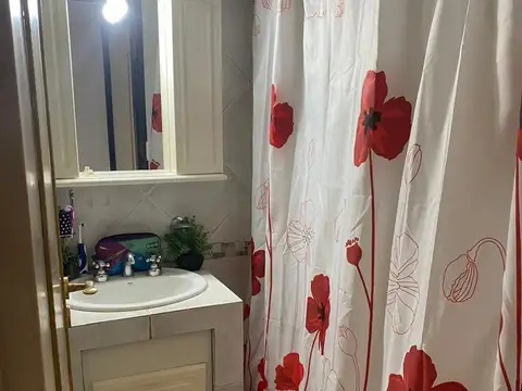 CASA EN VENTA LA PLATA 3 NIVELES