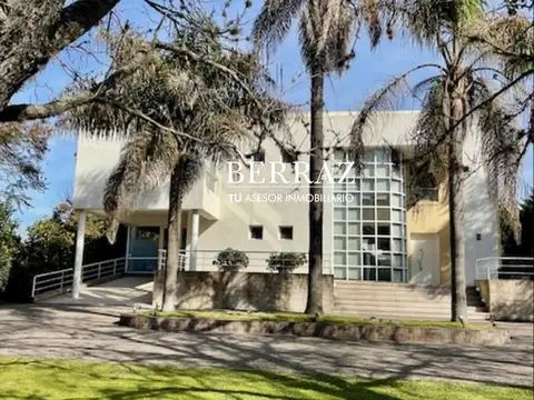 Casa  en Alquiler en Armenia, Pilar, G.B.A. Zona Norte