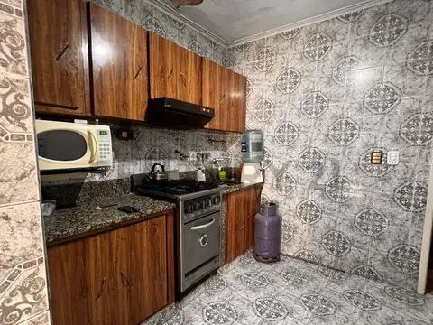 486 entre 11 y 12 , Piso 0