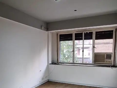 Oficina en Venta 25 años