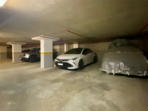 Oportunidad Única, Cochera Fija y Cubierta en Venta en Belgrano.