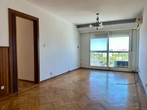 EXCELENTE UBICACIÓN - 4 AMB. CON VISTA AL RÍO Y CIUDAD