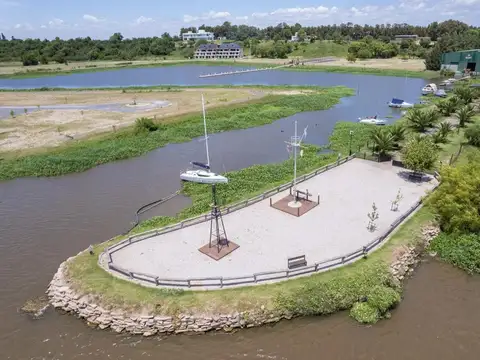 Terreno en Venta 40  mts Fondo