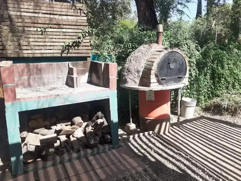 Casa 2 ambientes con 1 baño