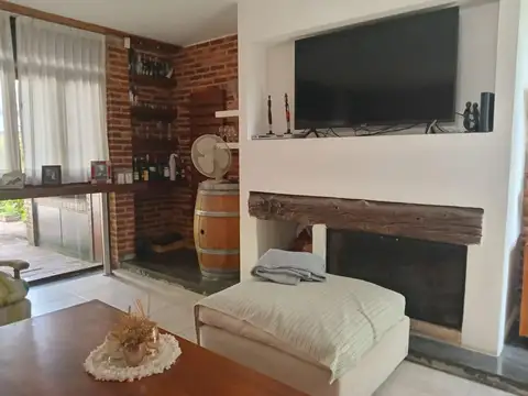 Calle 21 C  e/  459 y 460