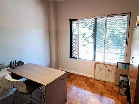 Casa en Venta en Castelar, USD 250.000