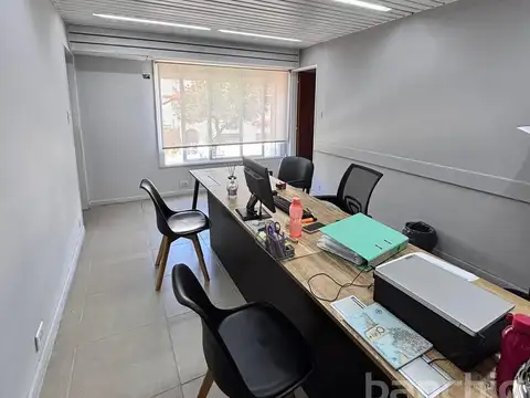 Oficina en Venta al Este