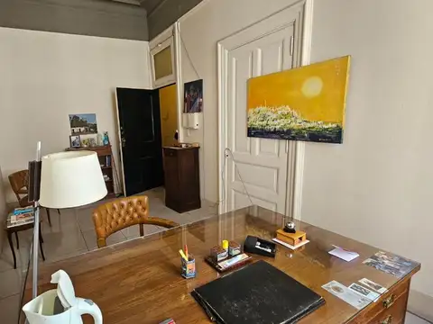 Oficina en Venta 76 años