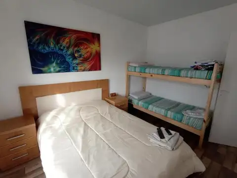 Casa 2 ambientes con 1 baño