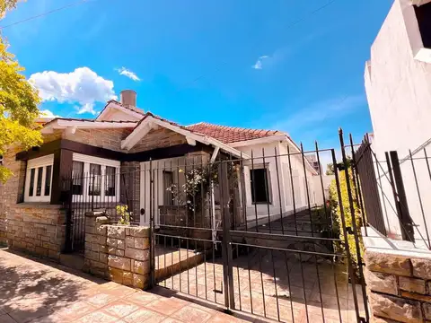 ALQUILER TEMPORARIO PH 3 AMB LA PERLA