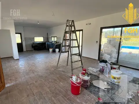 Casa en Venta con 2 cocheras