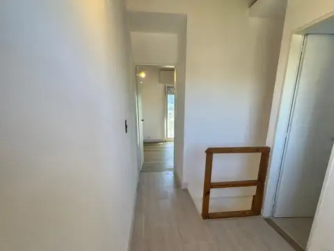 Casa 2 ambientes con 1 baño