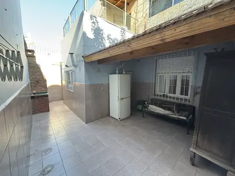 Depto Tipo Casa en Venta con 1 cocheras