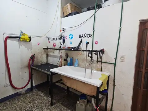 Local en Venta en Villa Luzuriaga, USD 91.500