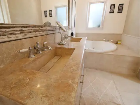 Casa en Venta al Noreste