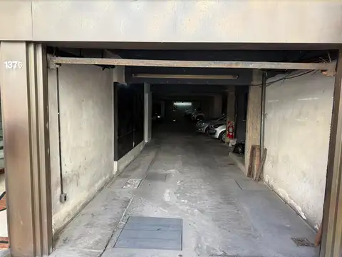 Venta - Cochera en planta baja en Centro, Rosario