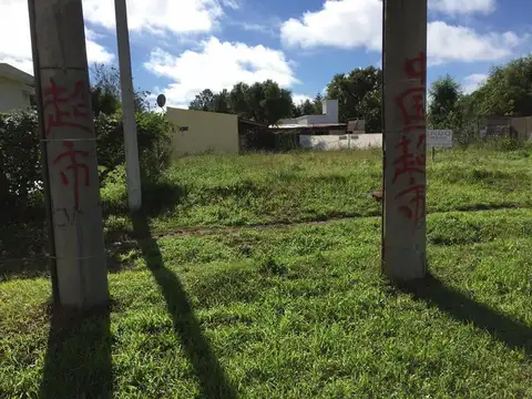 Colorados del Monte e/ Carlos Cuartas y Rio Gualeguaychú