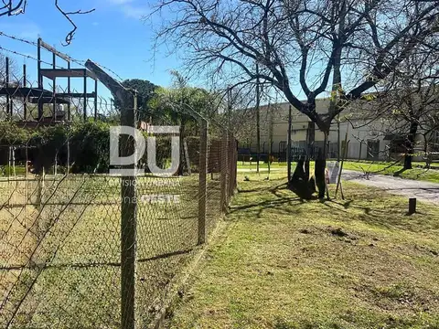 Lote en venta en Villa Udaondo,Ituzaingo.