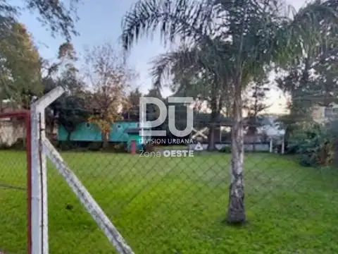 Lote en venta en Villa Udaondo,Ituzaingo.