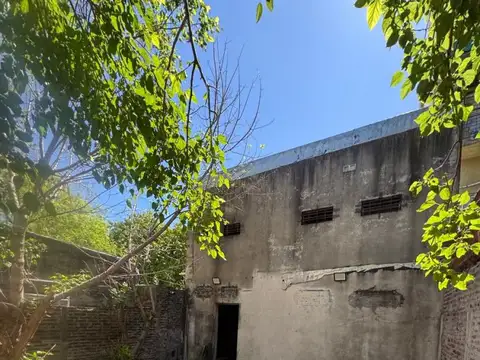 Av. Pres Juan Domingo Peron 1000