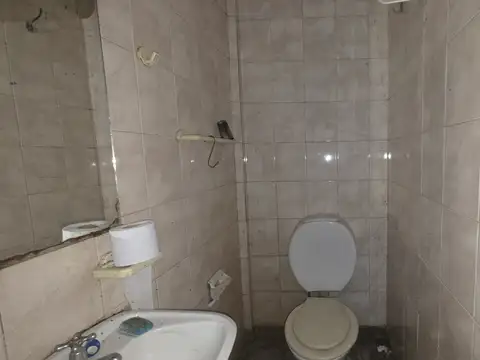 Local en Alquiler en Longchamps, $ 400.000