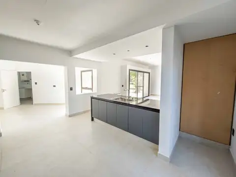 EN VENTA CASA VILLA ALLENDE GOLF A ESTRENAR 