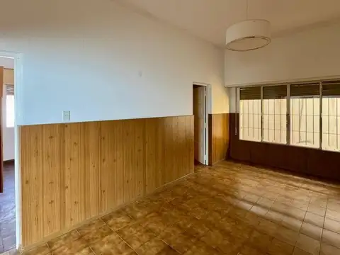 Paso de la Patria e/ Bolivar y Rivadavia