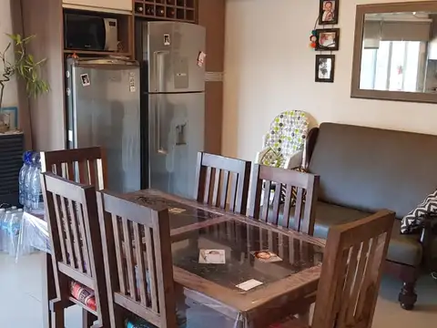 EXCELENTE DEPARTAMENTO DE DOS AMBIENTES CONTRAFRENTE EN QUILMES ESTE.