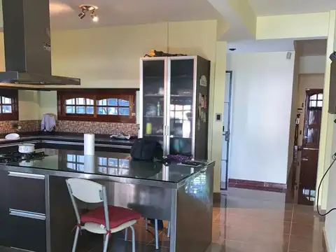 Casa en Venta en Villa Gobernador Udaondo, USD 240.000