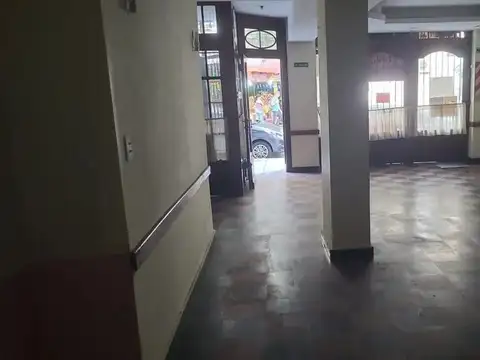 VENTA LOCAL CABA RECOLETA