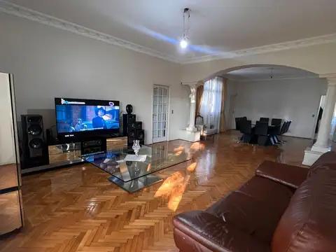 Departamento en Venta de 7 ambientes